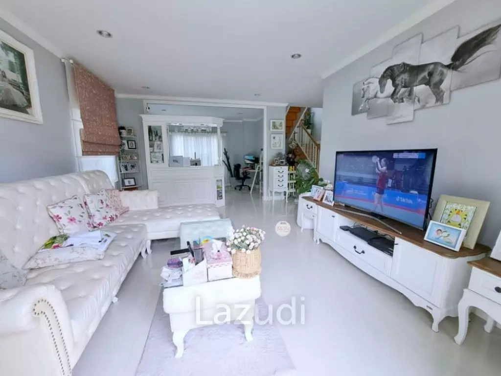 3 Bed 5 Bath House For Sale