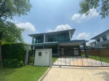 4 Bed 4 Bath House for Sale