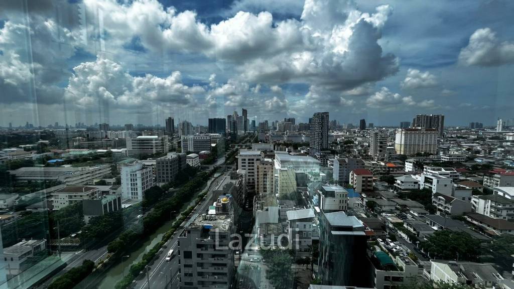 Office For Rent At Sathorn Prime