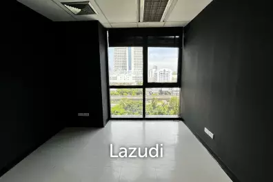 Office For Rent At Sethiwan Tower