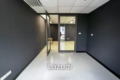 Office For Rent At Sethiwan Tower
