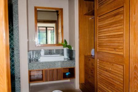 3 Bed 4 Bath Pool Villa For Sale in Nai Harn Baan Bua