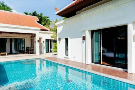 3 Bed 4 Bath Pool Villa For Sale in Nai Harn Baan Bua