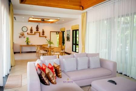 3 Bed 4 Bath Pool Villa For Sale in Nai Harn Baan Bua