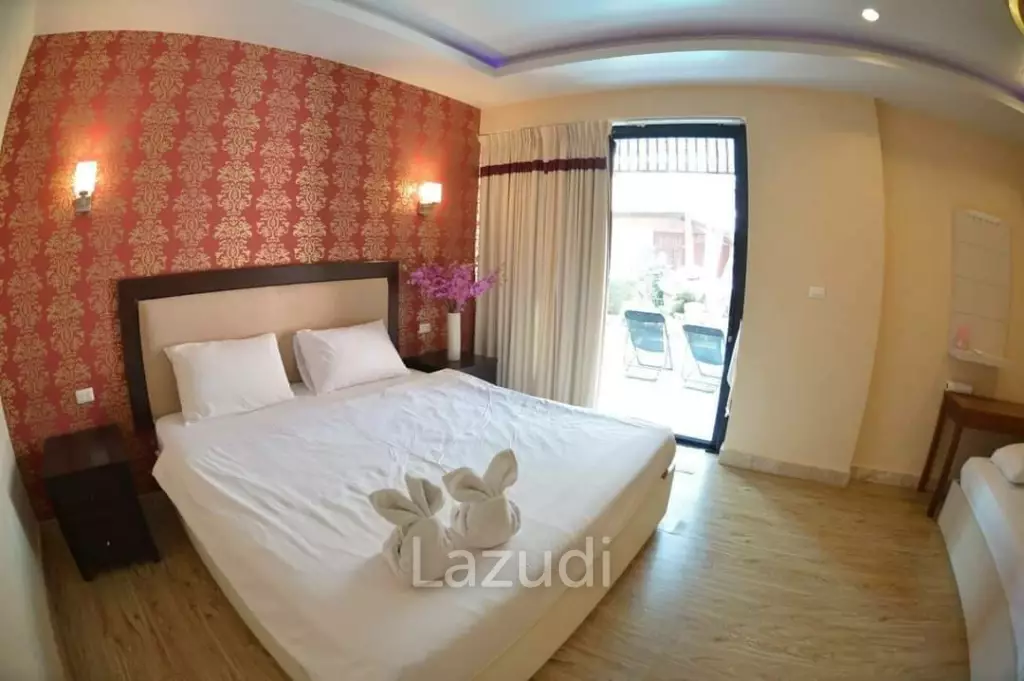 10 Bedrooms 8 Bathroom Villa at Pratamnak