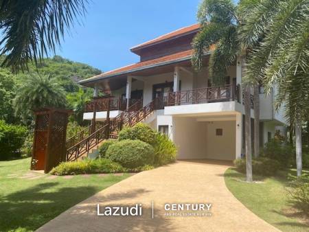 WHITE LOTUS 2 : Stunning 4 Bed Bali Style Mountain View Pool Villa