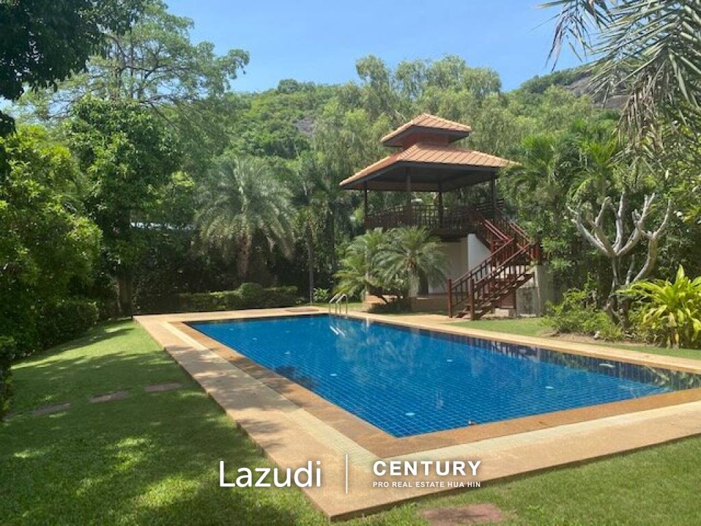 WHITE LOTUS 2 : Stunning 4 Bed Bali Style Mountain View Pool Villa