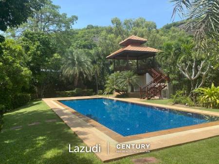 WHITE LOTUS 2 : Stunning 4 Bed Bali Style Mountain View Pool Villa