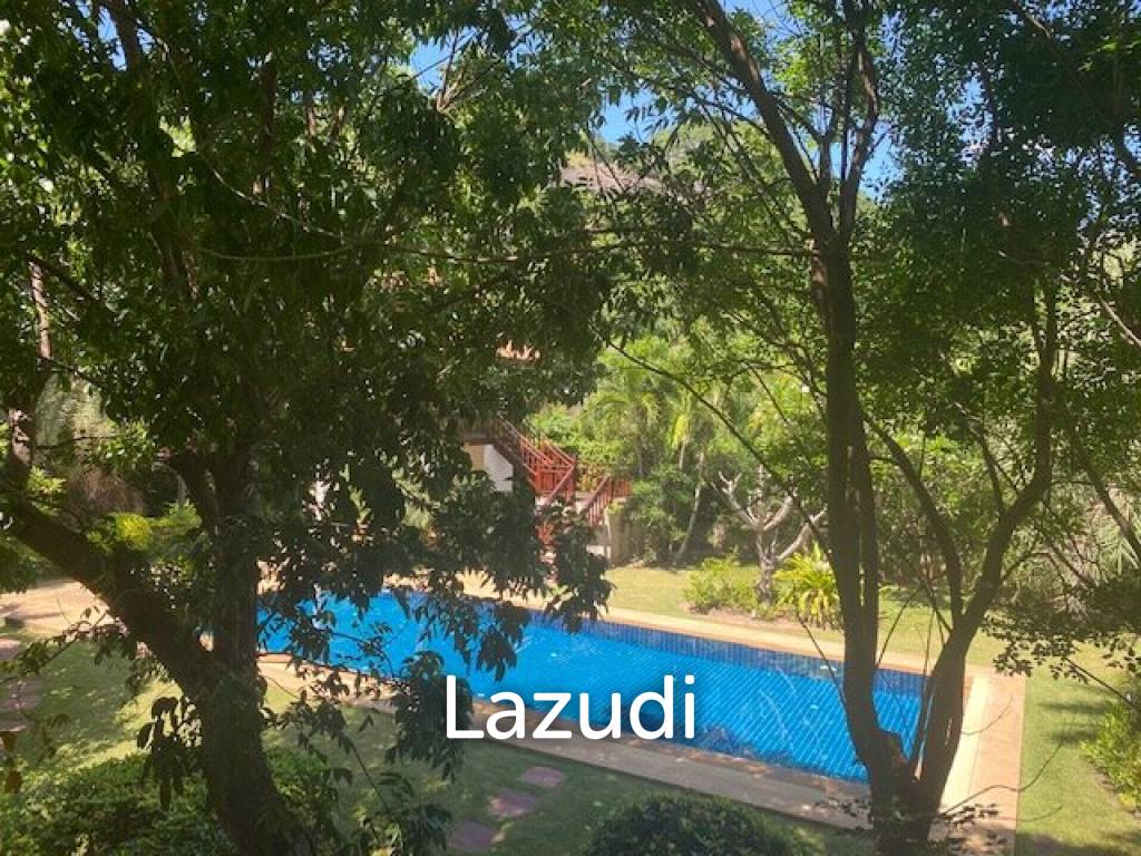 WHITE LOTUS 2 : Stunning 4 Bed Bali Style Mountain View Pool Villa