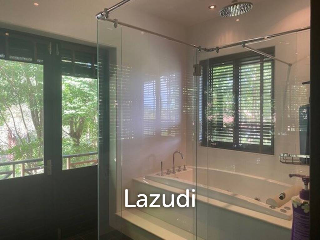 WHITE LOTUS 2 : Stunning 4 Bed Bali Style Mountain View Pool Villa