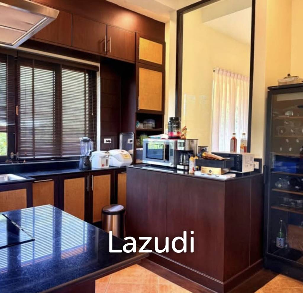 WHITE LOTUS 2 : Stunning 4 Bed Bali Style Mountain View Pool Villa