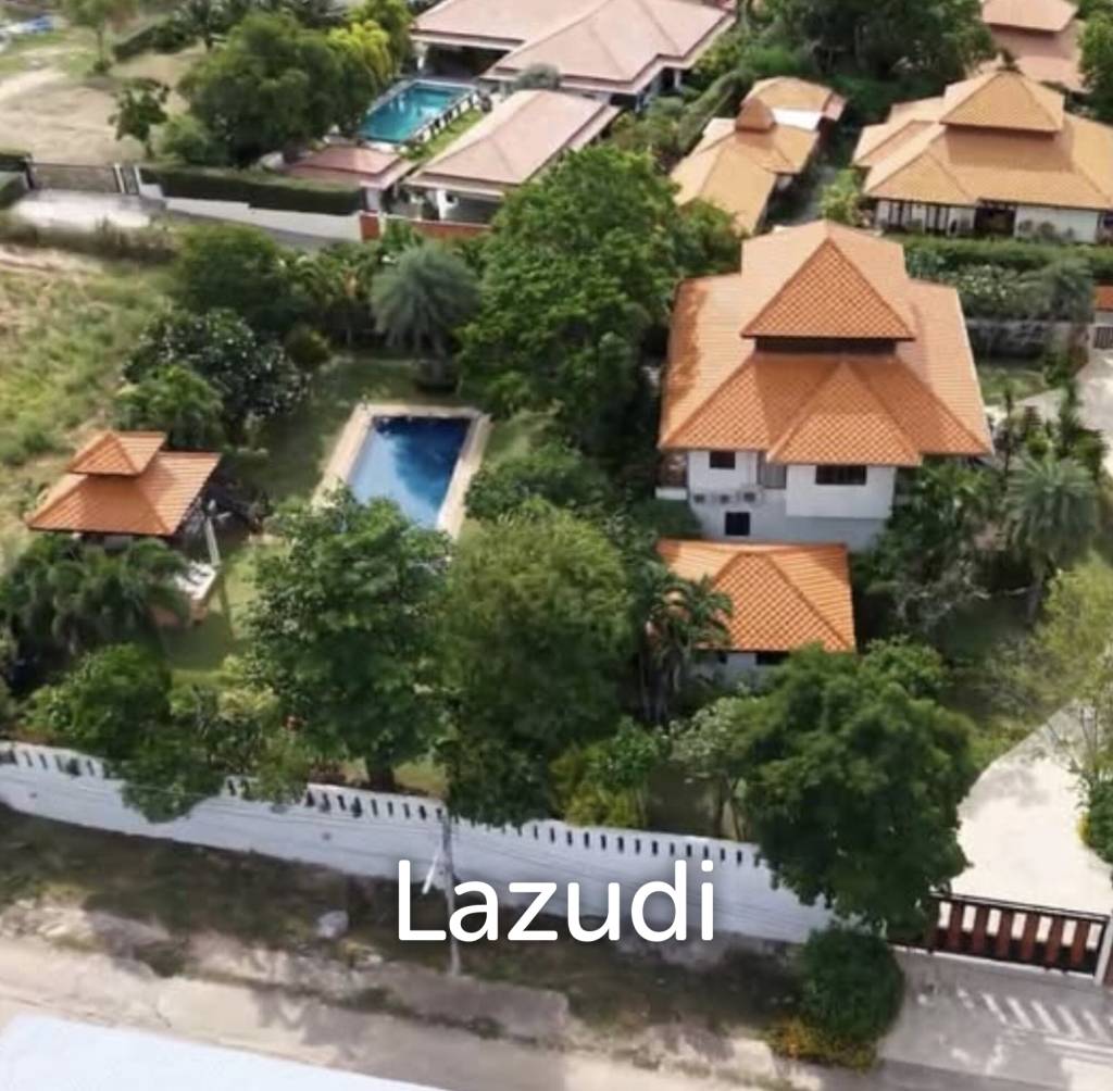 WHITE LOTUS 2 : Stunning 4 Bed Bali Style Mountain View Pool Villa