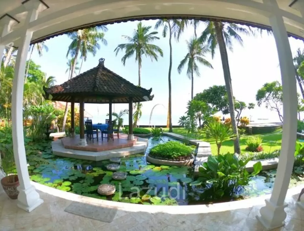 Spectacular Beachfront Villa Resort in Sambirenteng, Buleleng, North Bali