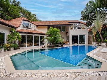 House For Sale In Majestic Residence Pratumnak
