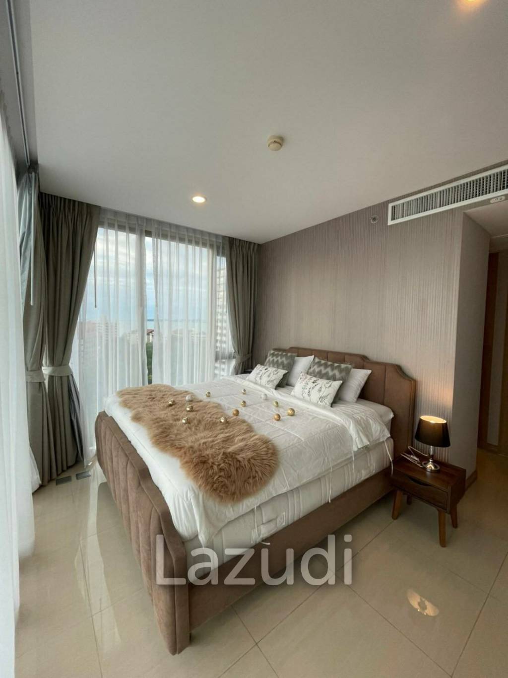 2 Bed 2 Bath 70 SQ.M Riviera Wongamat Condo