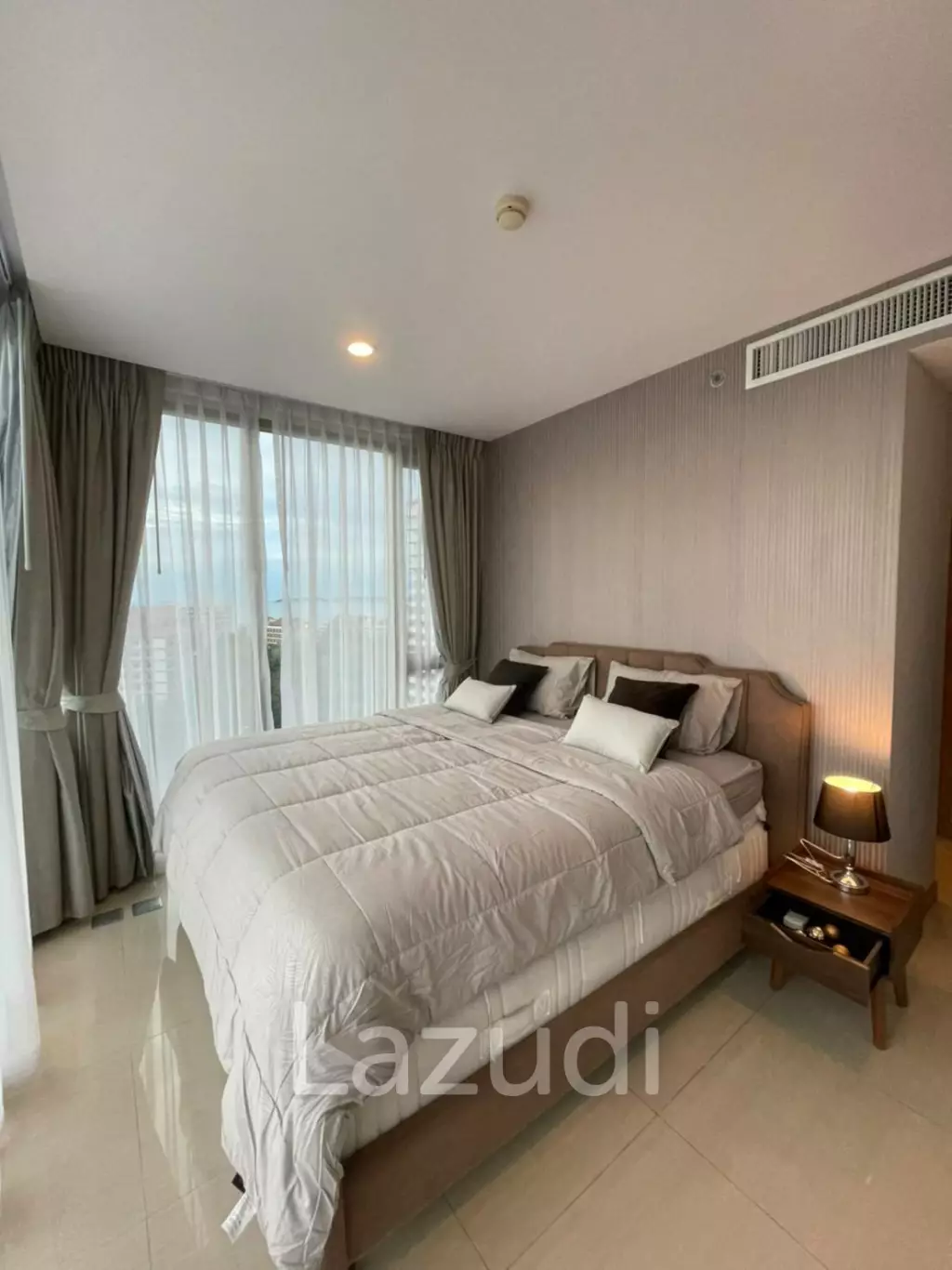 2 Bed 2 Bath 70 SQ.M Riviera Wongamat Condo