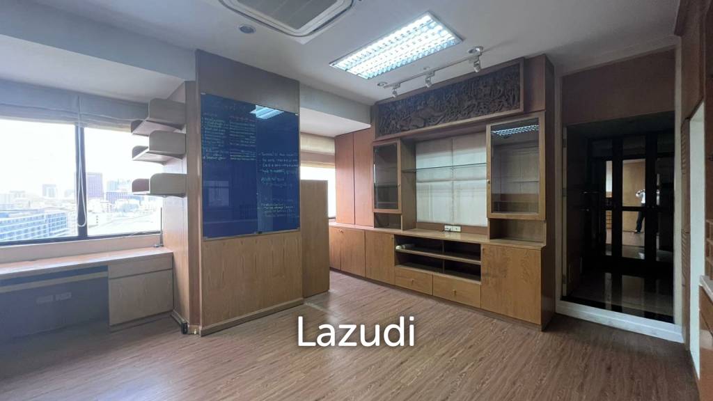 Office For Rent At RS Tower