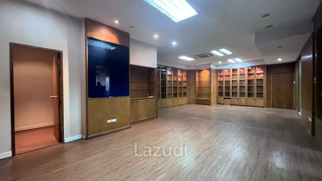 Office For Rental At RS Tower
