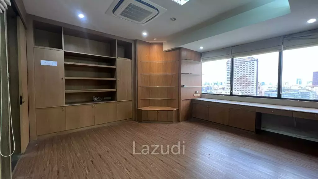 Office For Rental At RS Tower