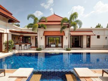 4 bed 5 bath pool villa