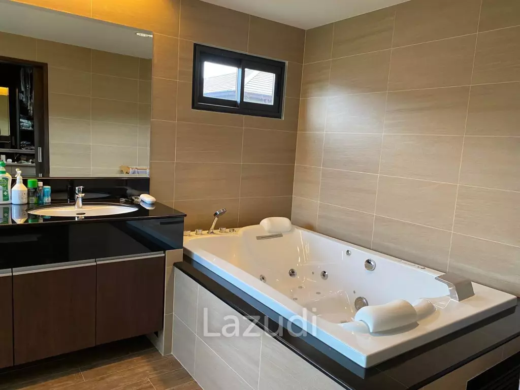3 Bedrooms 500SQ.M Baan Pattaya 5