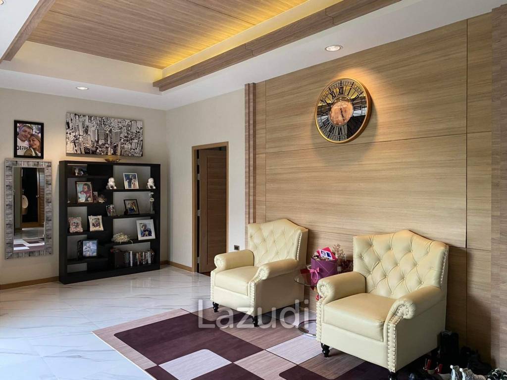 3 Bedrooms 500SQ.M Baan Pattaya 5