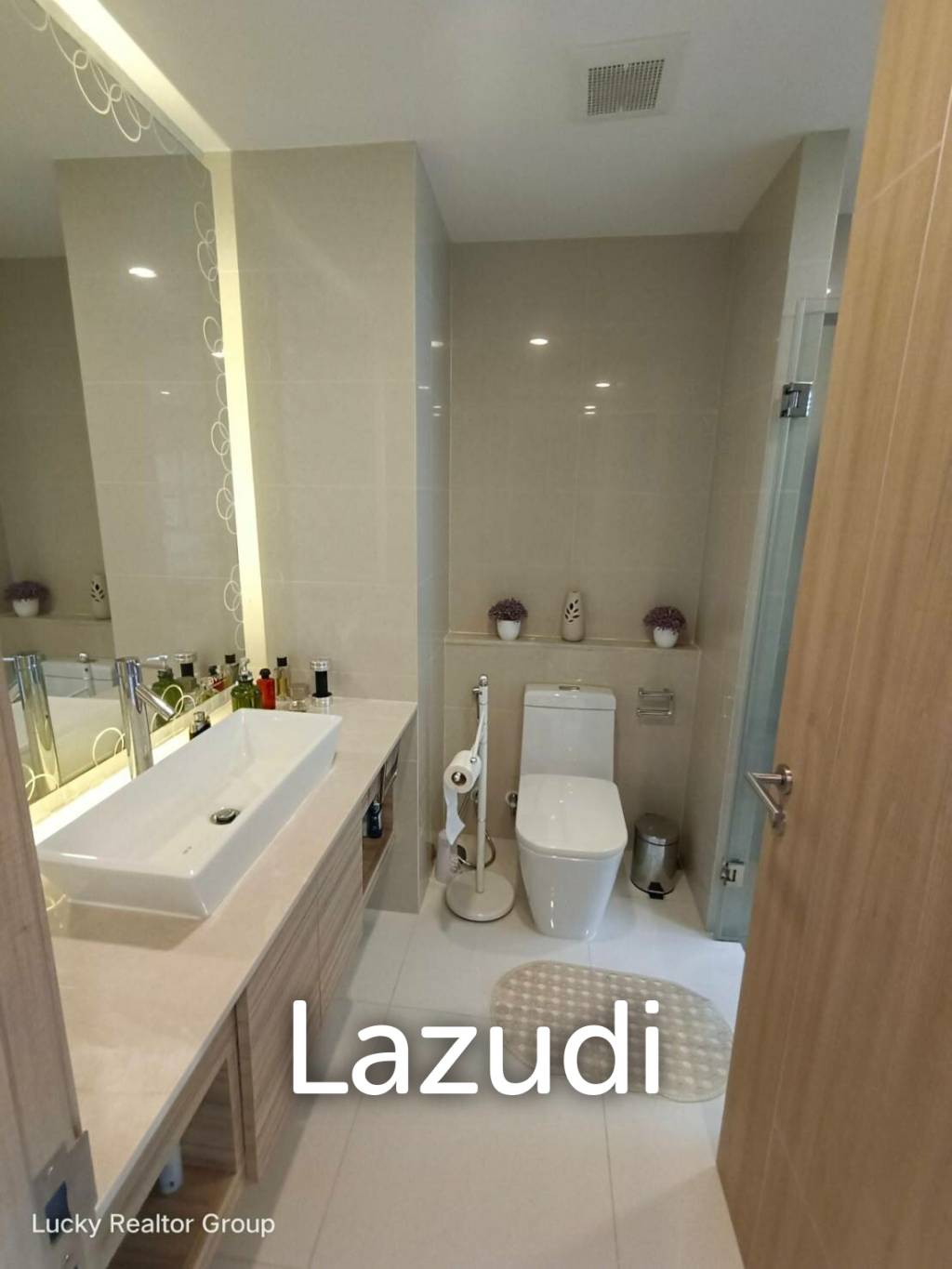 Riviera Wongamat Condo for Sale