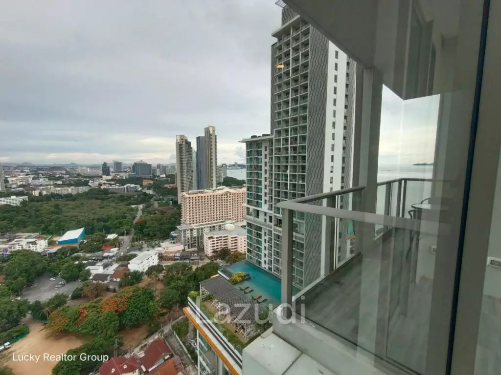 Riviera Wongamat Condo for Sale
