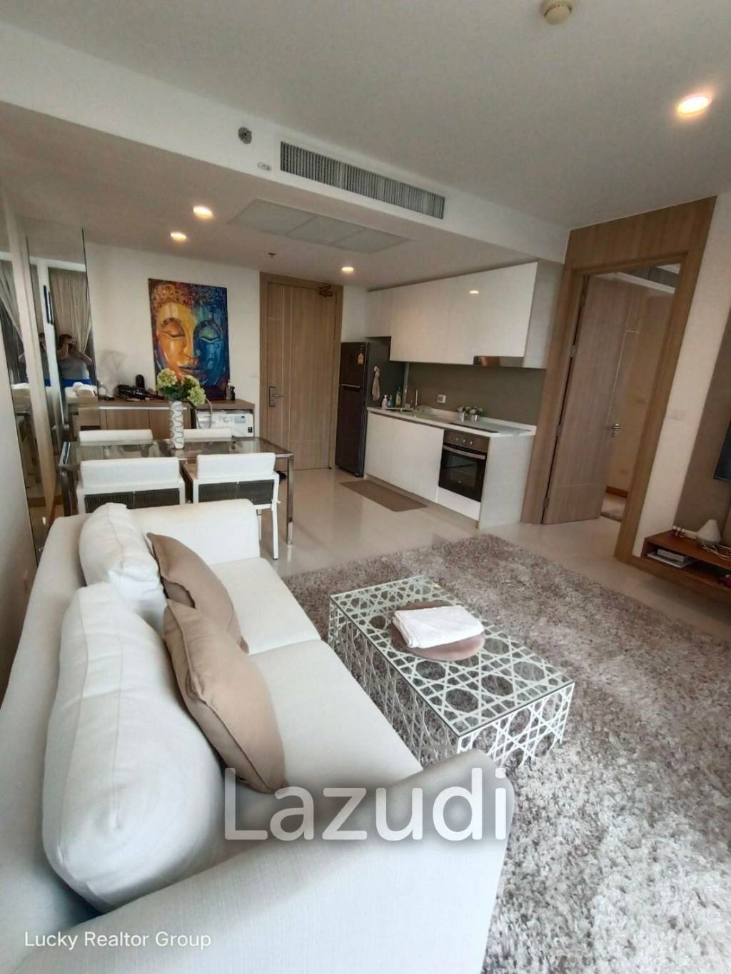 Riviera Wongamat Condo for Sale