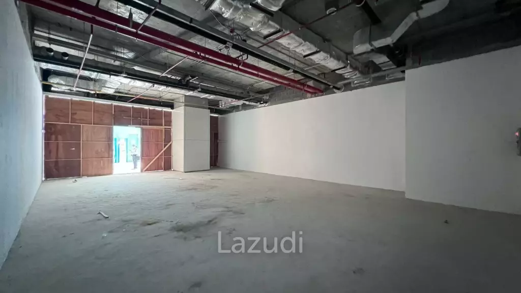 Retail For Rent At AIA Capital Center