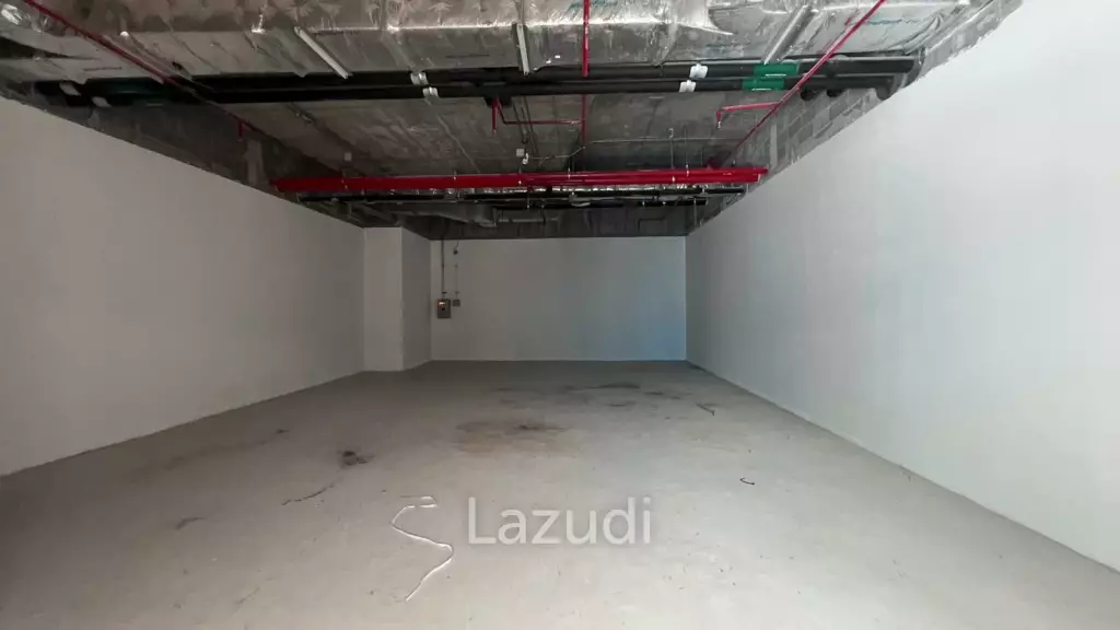 Retail For Rent At AIA Capital Center