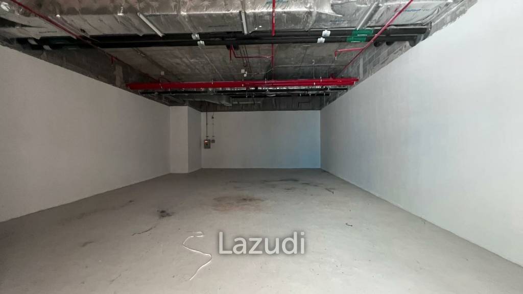 Retail For Rent At AIA Capital Center