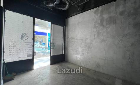 Retail For Rent At AIA Capital Center
