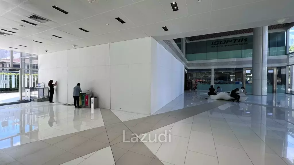 Retail For Rent At AIA Capital Center