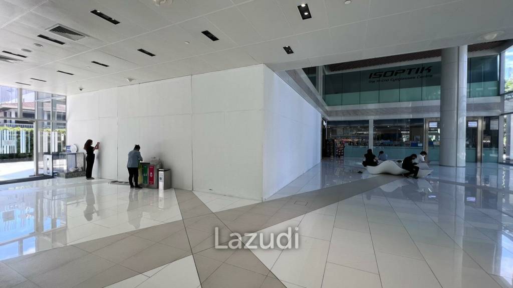 Retail For Rent At AIA Capital Center