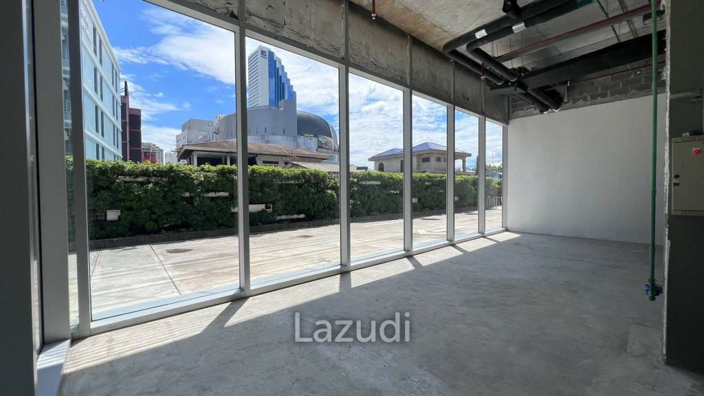 Retail For Rent At AIA Capital Center