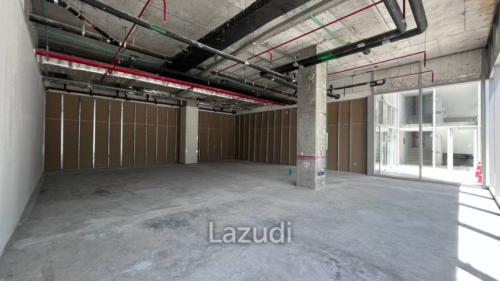Retail For Rent At AIA Capital Center