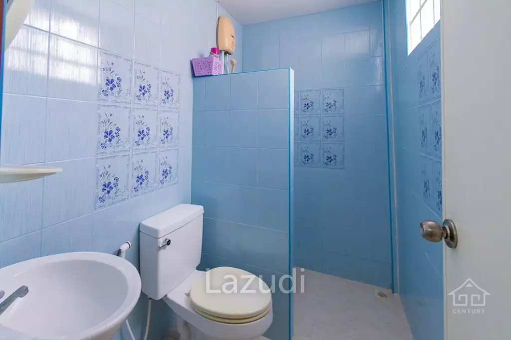 Townhouse 4 Bed near Takiab Beach