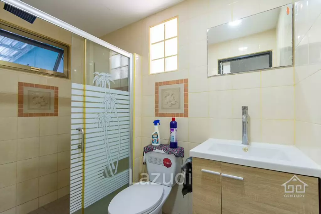 Townhouse 4 Bed near Takiab Beach