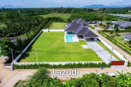 Amazing 3 Bed Luxury Villa on Large Land