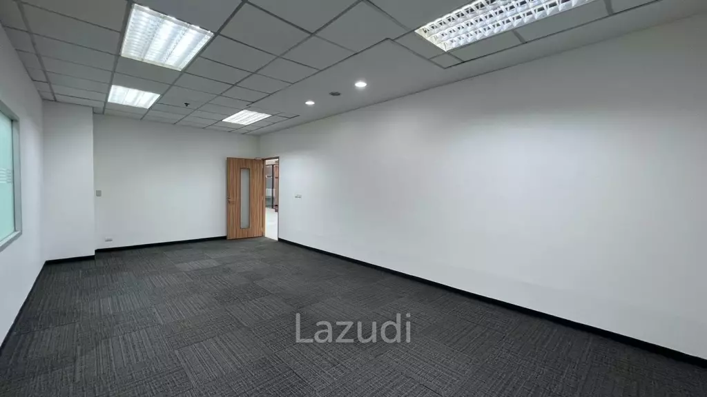 Office For Rent At Chamnan Phenjati