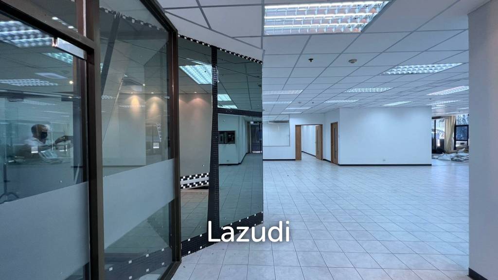 Office For Rent At Chamnan Phenjati