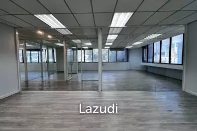 Office For Rent At Chamnan Phenjati
