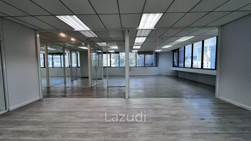 Office For Rent At Chamnan Phenjati