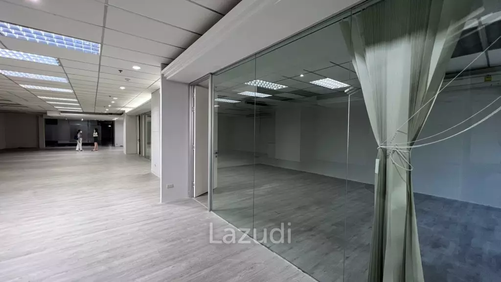 Office For Rent At Chamnan Phenjati