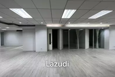 Office For Rent At Chamnan Phenjati
