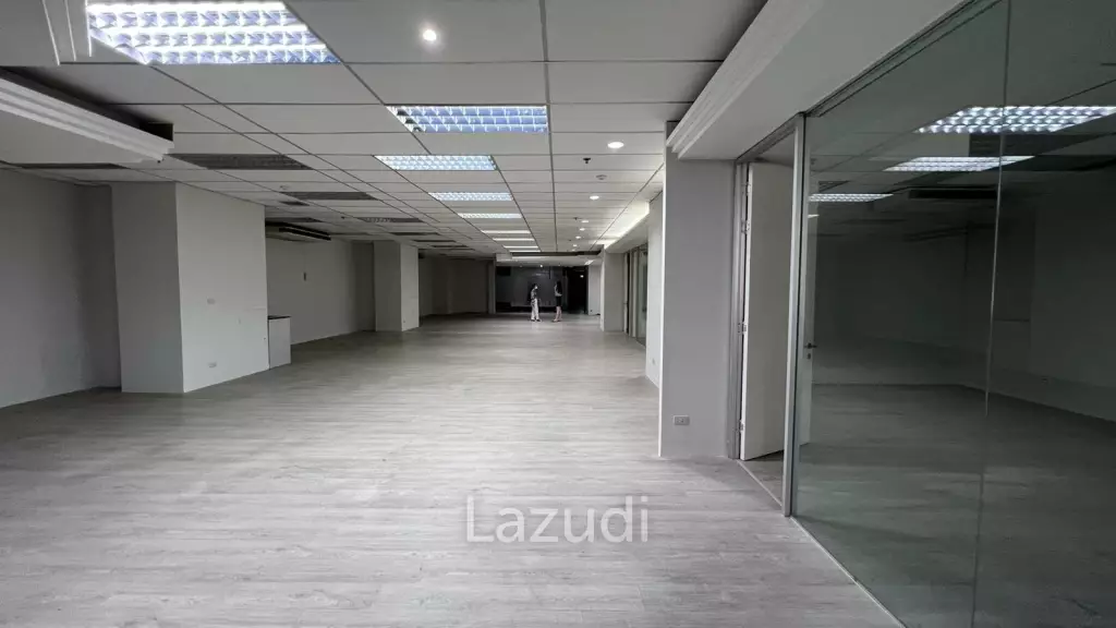 Office For Rent At Chamnan Phenjati