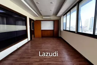 Office For Rent At Chamnan Phenjati