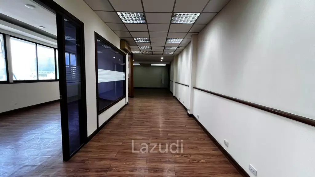 Office For Rent At Chamnan Phenjati