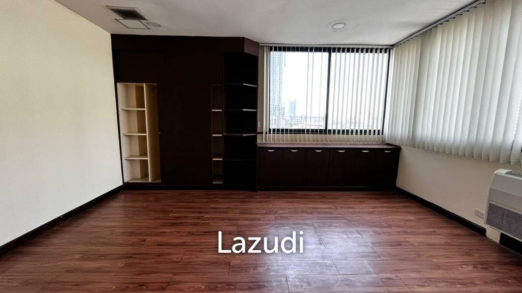 Office For Rent At Chamnan Phenjati
